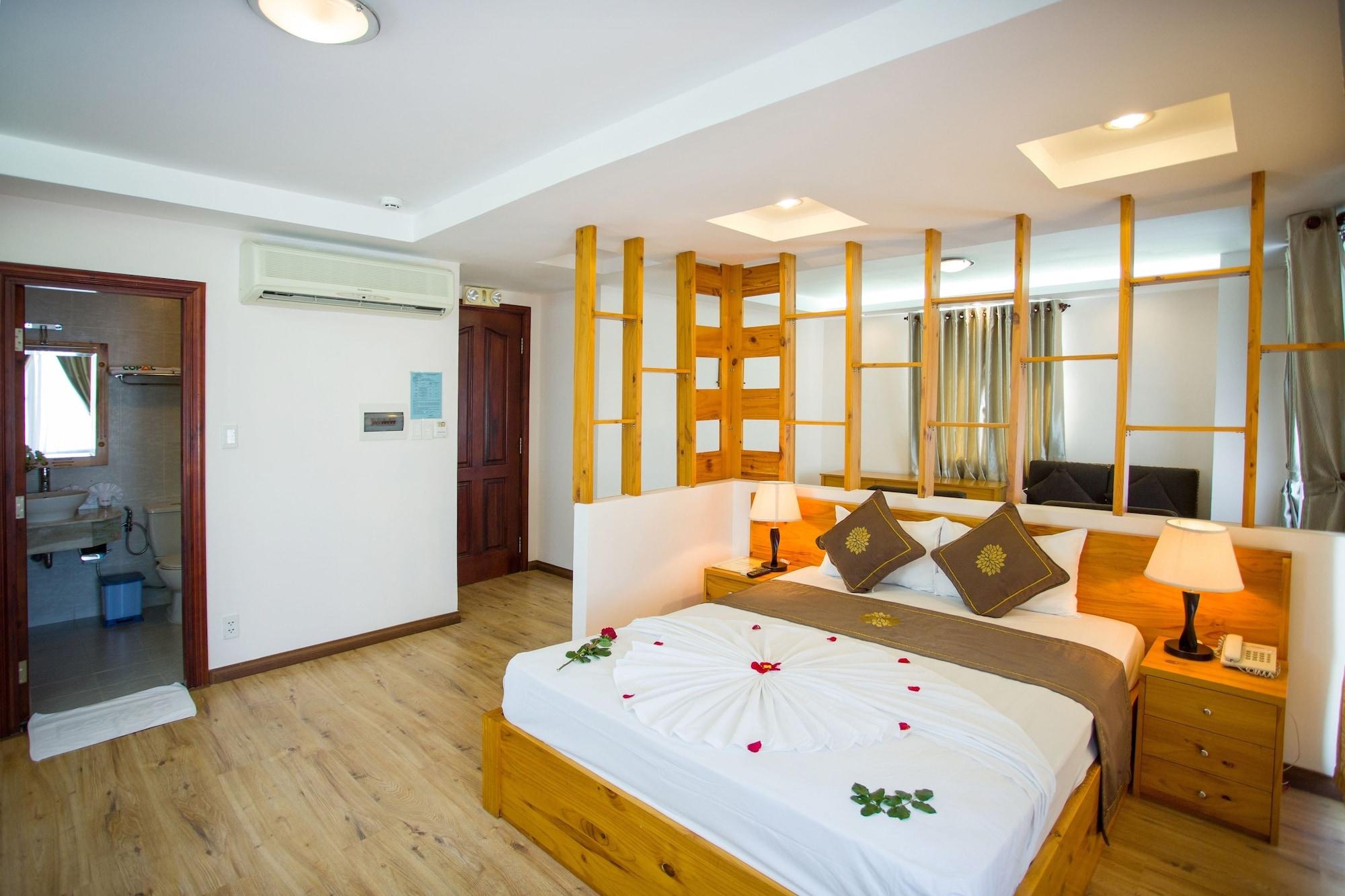 Copac Hotel Nha Trang Esterno foto