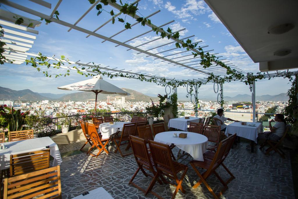 Copac Hotel Nha Trang Esterno foto